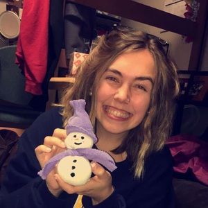 Meet your Posher, Nicole